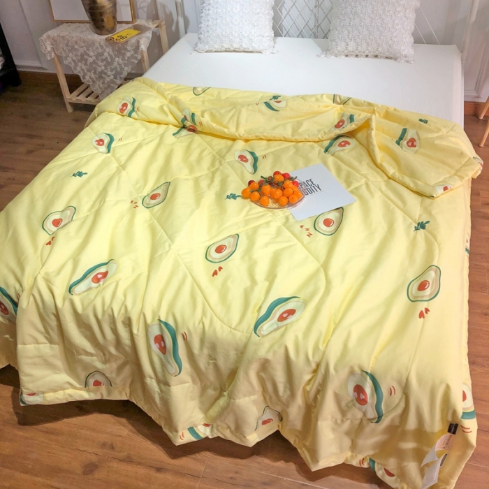 91家纺网 家纺一手货源 找家纺 润缦 2020新款纯棉全棉精梳棉夏被 牛油果黄