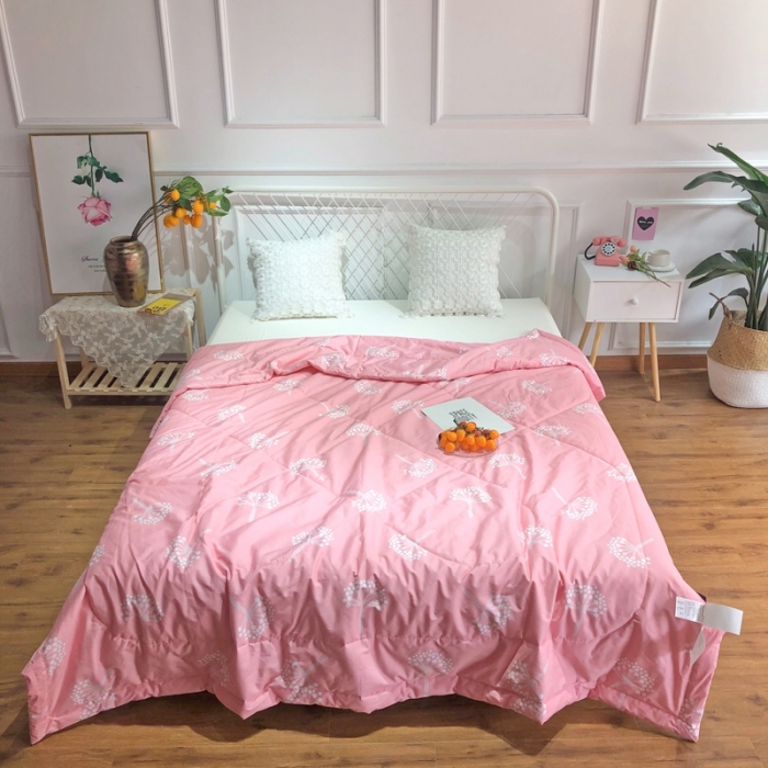 91家纺网 家纺一手货源 找家纺 润缦 2020新款纯棉全棉精梳棉夏被 蒲公英粉