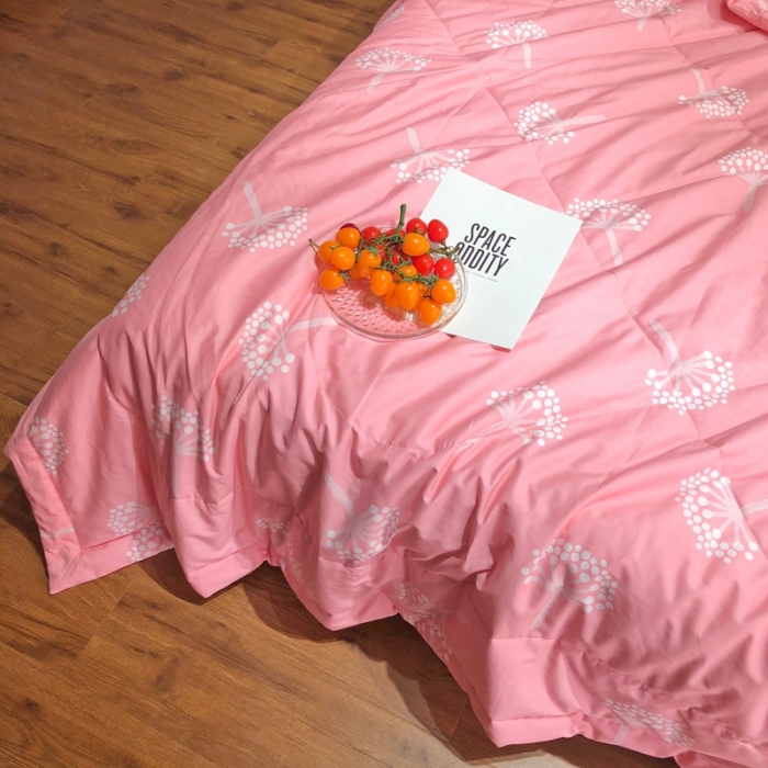 91家纺网 家纺一手货源 找家纺 润缦 2020新款纯棉全棉精梳棉夏被 蒲公英粉