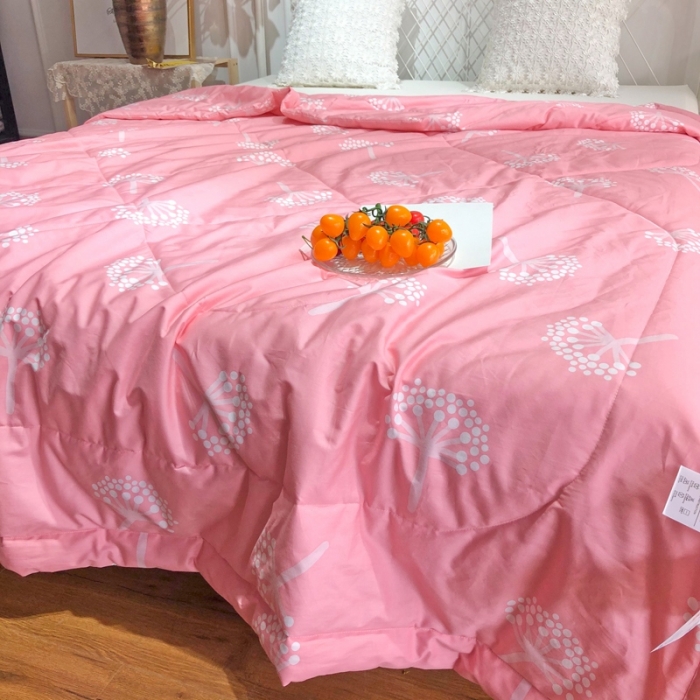 91家纺网 家纺一手货源 找家纺 润缦 2020新款纯棉全棉精梳棉夏被 蒲公英粉