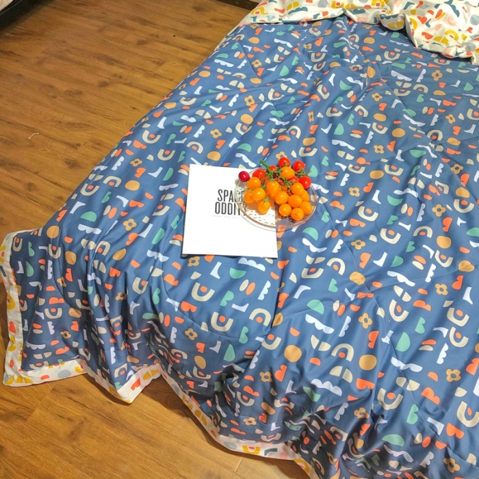 91家纺网 家纺一手货源 找家纺 润缦 2020新款纯棉全棉精梳棉夏被 趣味字母