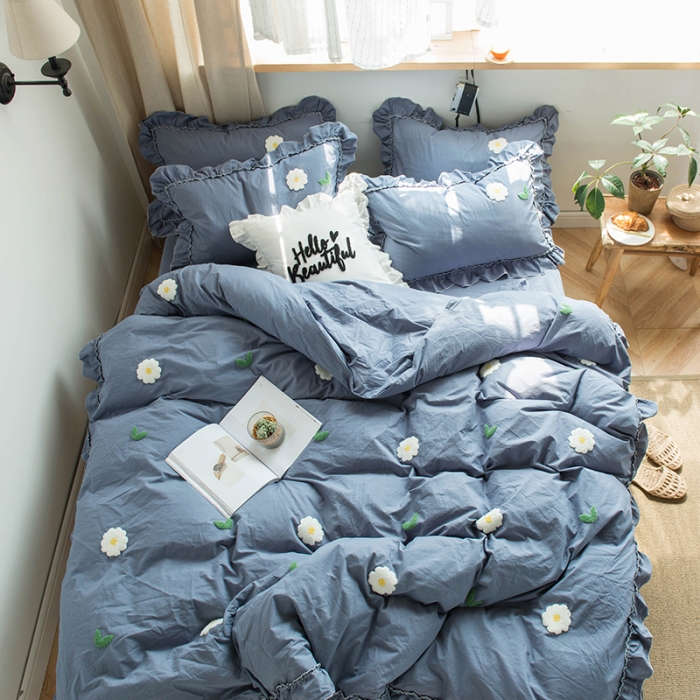 91家纺网 家纺一手货源 找家纺 淑女公社 2020新款毛巾绣四件套 小雏菊深蓝