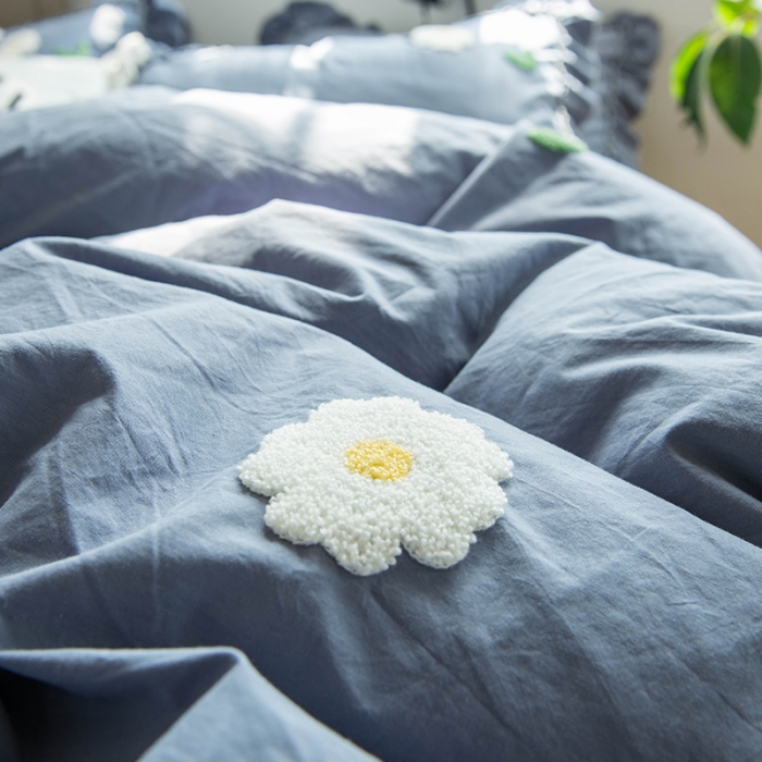 91家纺网 家纺一手货源 找家纺 淑女公社 2020新款毛巾绣四件套 小雏菊深蓝