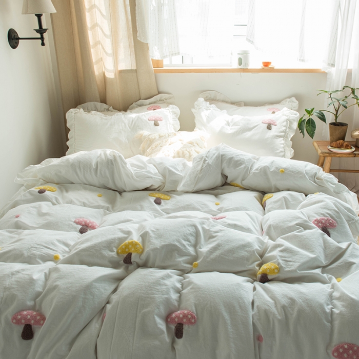 91家纺网 家纺一手货源 找家纺 淑女公社 2020新款毛巾绣四件套 小蘑菇纯白