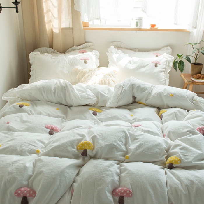 91家纺网 家纺一手货源 找家纺 淑女公社 2020新款毛巾绣四件套 小蘑菇纯白