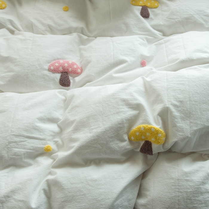 91家纺网 家纺一手货源 找家纺 淑女公社 2020新款毛巾绣四件套 小蘑菇纯白