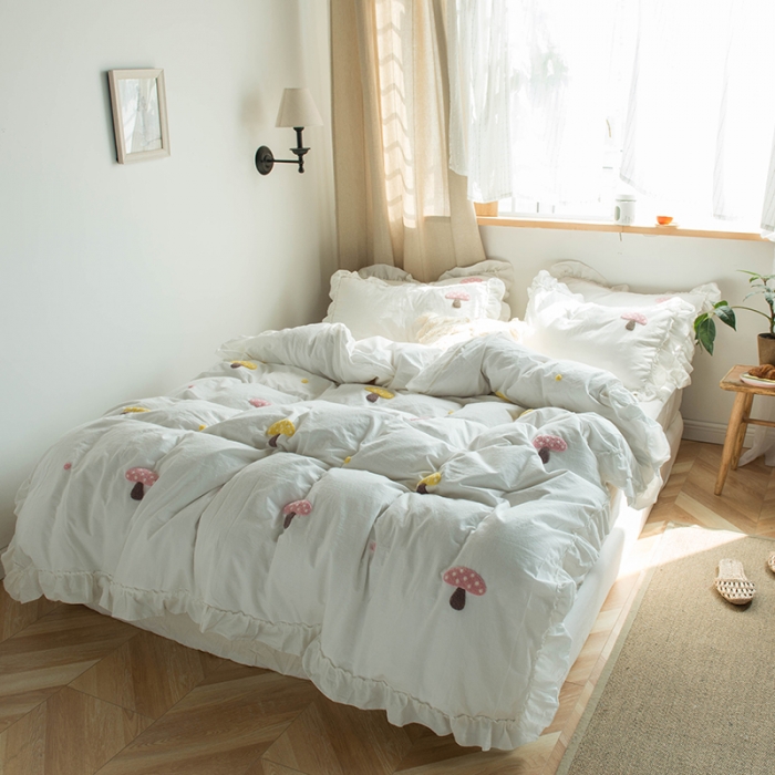 91家纺网 家纺一手货源 找家纺 淑女公社 2020新款毛巾绣四件套 小蘑菇纯白