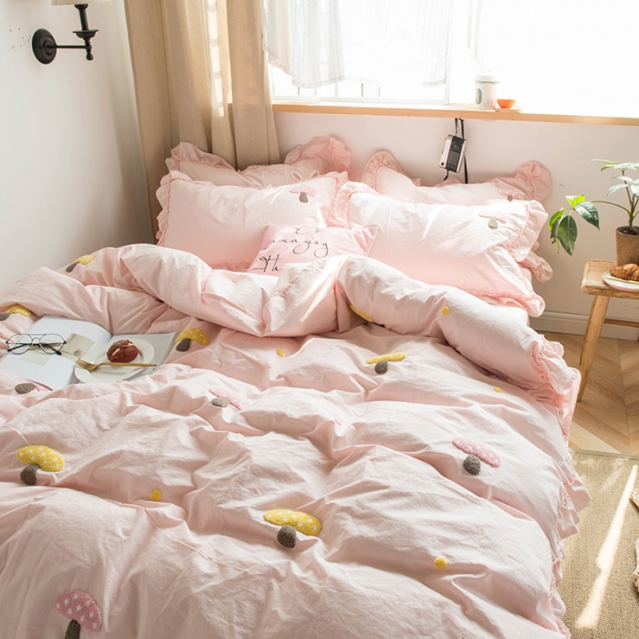 91家纺网 家纺一手货源 找家纺 淑女公社 2020新款毛巾绣四件套 小蘑菇淡粉