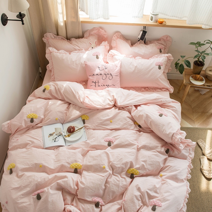 91家纺网 家纺一手货源 找家纺 淑女公社 2020新款毛巾绣四件套 小蘑菇淡粉