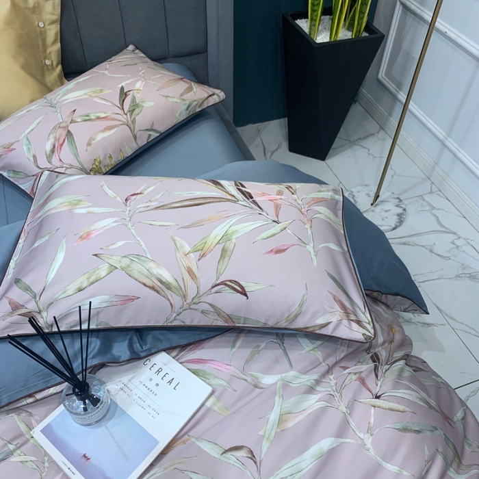 91家纺网 家纺一手货源 找家纺 优然居2020新款60S长绒棉贡缎数码印花嵌绳四件套漫叶迷莎