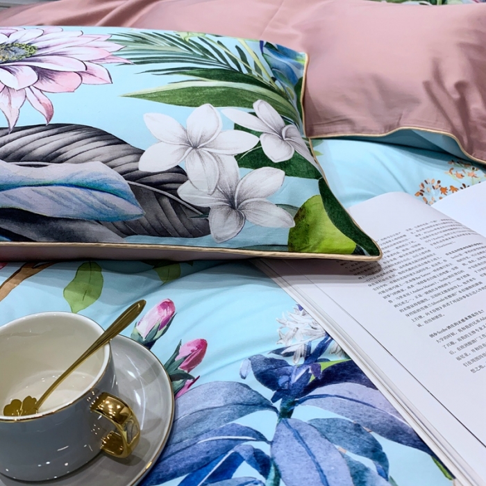 91家纺网 家纺一手货源 找家纺 优然居2020新款60S长绒棉贡缎数码印花嵌绳四件套盛夏光年