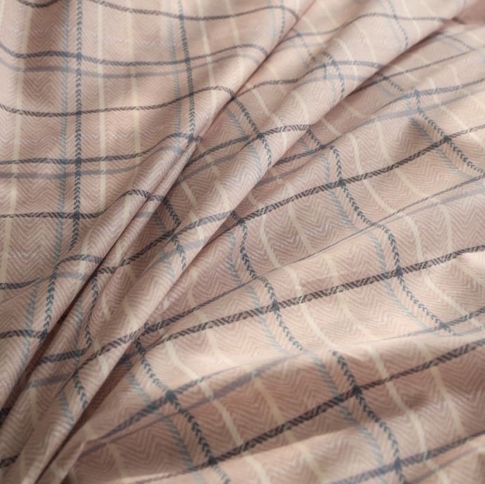 91家纺网 家纺一手货源 找家纺 （总）澳萝拉 2020新款13372全棉滚边格子款四件套