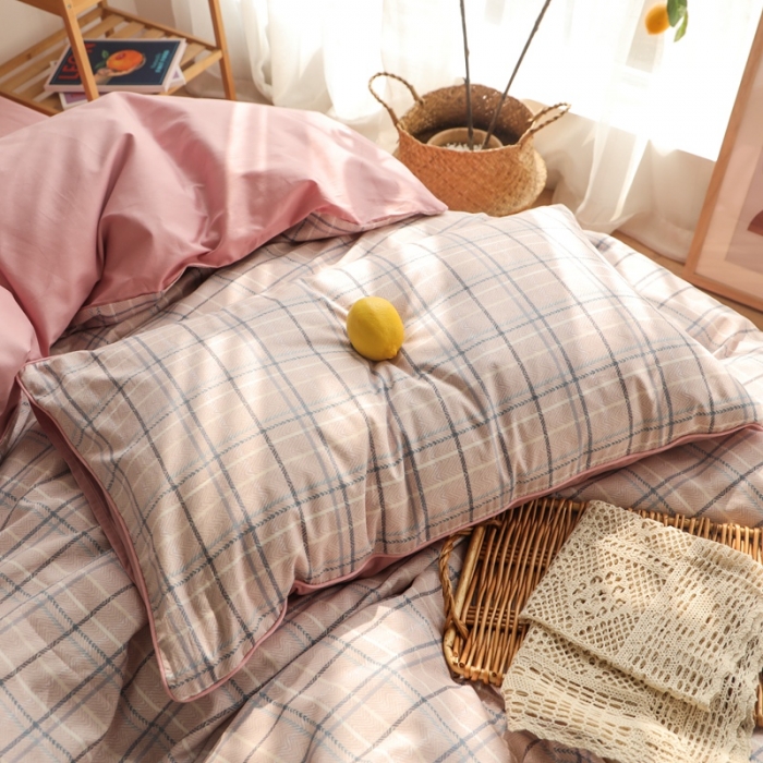 91家纺网 家纺一手货源 找家纺 澳萝拉 2020新款13372全棉滚边格子款四件套 淡粉格