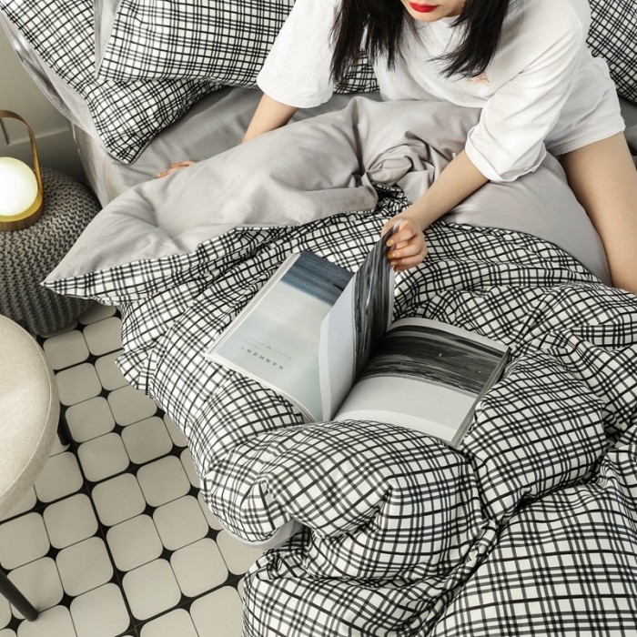 91家纺网 家纺一手货源 找家纺 澳萝拉 2020新款13372全棉滚边格子款四件套 黑白格