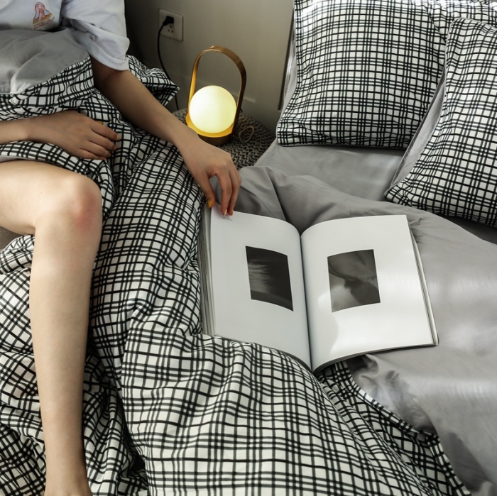 91家纺网 家纺一手货源 找家纺 澳萝拉 2020新款13372全棉滚边格子款四件套 黑白格