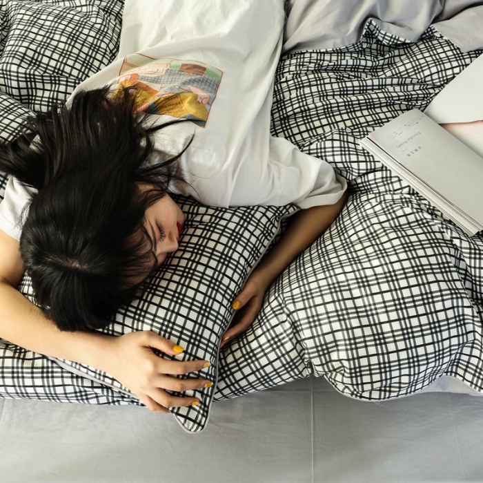 91家纺网 家纺一手货源 找家纺 澳萝拉 2020新款13372全棉滚边格子款四件套 黑白格