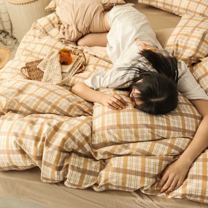 91家纺网 家纺一手货源 找家纺 澳萝拉 2020新款13372全棉滚边格子款四件套 黄昏格