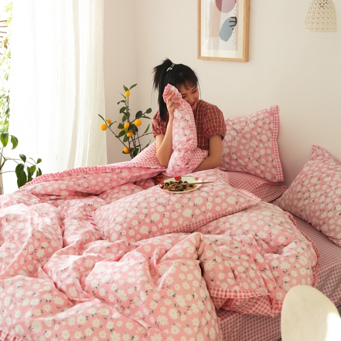 91家纺网 家纺一手货源 找家纺 澳萝拉 2020新款13372全棉花边碎花款四件套 粉黛