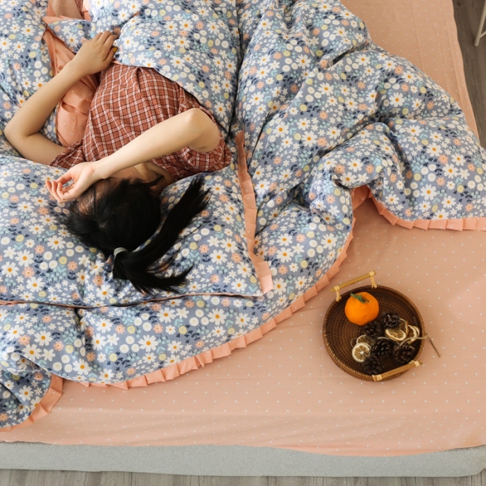 91家纺网 家纺一手货源 找家纺 澳萝拉 2020新款13372全棉花边碎花款四件套 若梦