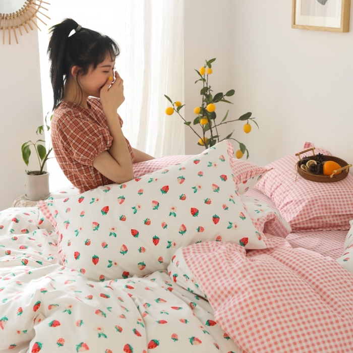 91家纺网 家纺一手货源 找家纺 澳萝拉 2020新款13372全棉花边碎花款四件套 甜心草莓