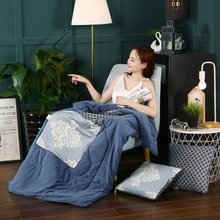 忆家 2020新款水晶绒3D印花抱枕被 雍容典雅