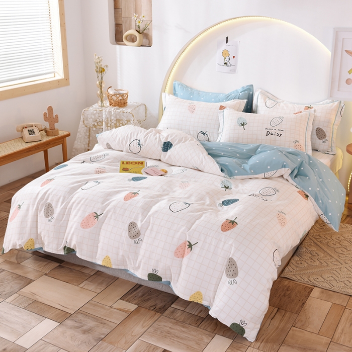 91家纺网 家纺一手货源 找家纺 甜之梦 2025新款13372全棉四件套 格子草莓