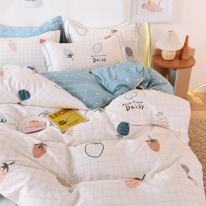 91家纺网 家纺一手货源 找家纺 甜之梦 2025新款13372全棉四件套 格子草莓