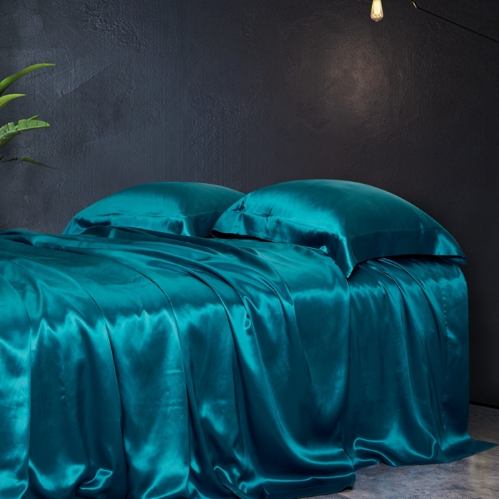 91家纺网 家纺一手货源 找家纺 威克凯丽 2021新款素色真丝四件套 孔雀蓝