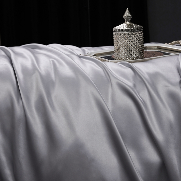 91家纺网 家纺一手货源 找家纺 威克凯丽 2021新款素色真丝四件套 银灰