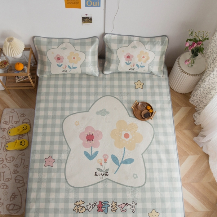 91家纺网 家纺一手货源 找家纺 同田家纺 网供2020新款数码大版印花卡通二次元冰丝三明治凉席 格子花