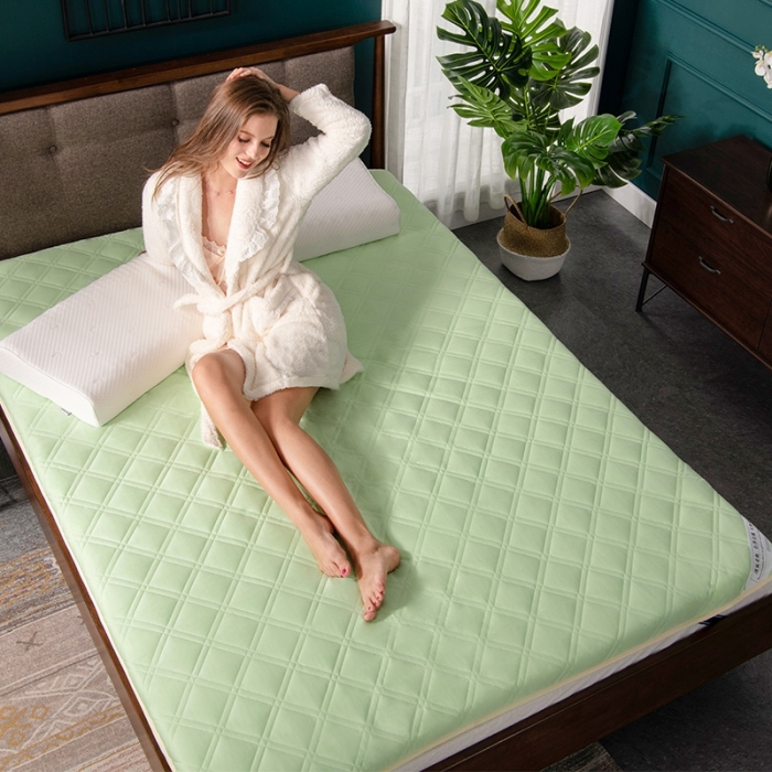 91家纺网 家纺一手货源 找家纺 美真 2020新款5厘米纯棉抗菌床垫 绿色