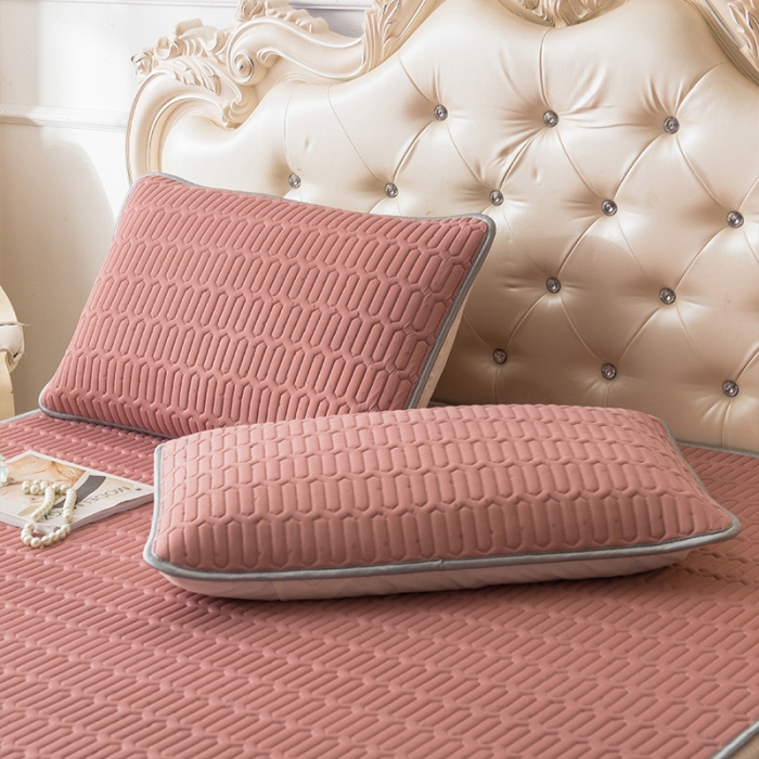 91家纺网 家纺一手货源 找家纺 威克凯丽 2021新款凉感丝纯色乳胶凉席 海纳豆沙