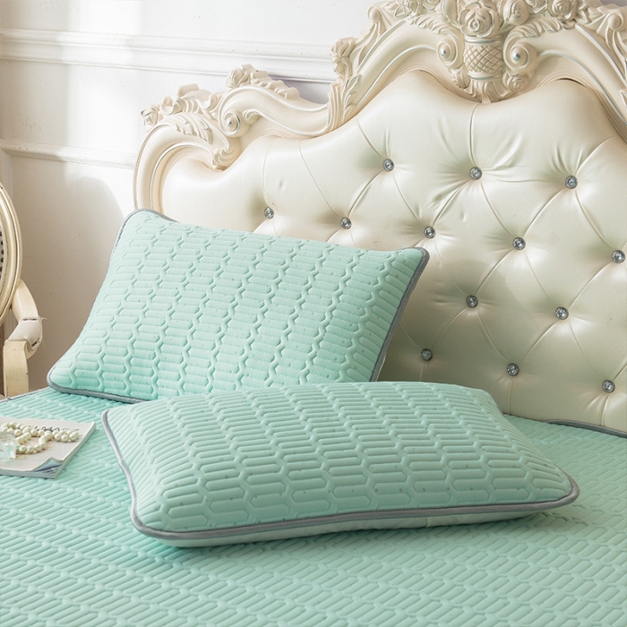 91家纺网 家纺一手货源 找家纺 威克凯丽 2021新款凉感丝纯色乳胶凉席 海纳果绿