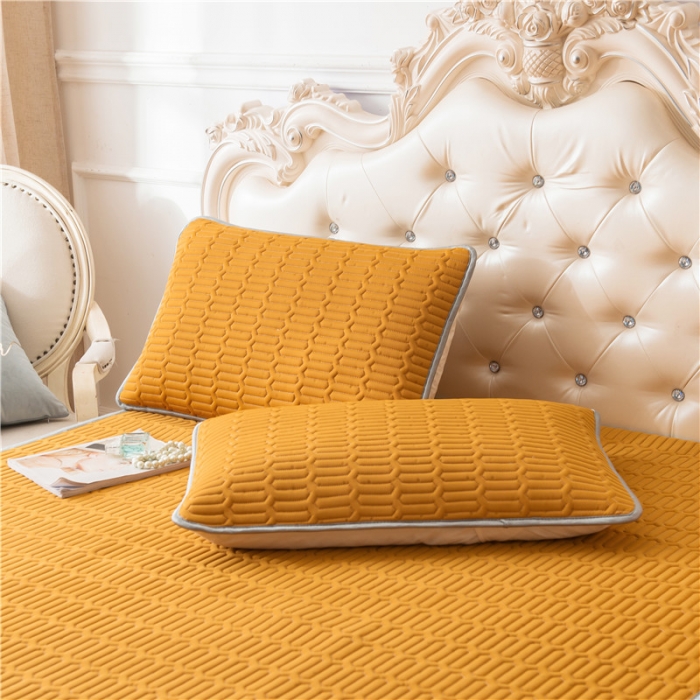 91家纺网 家纺一手货源 找家纺 威克凯丽 2021新款凉感丝纯色乳胶凉席 海纳姜黄