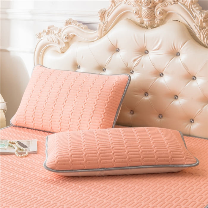 91家纺网 家纺一手货源 找家纺 威克凯丽 2021新款凉感丝纯色乳胶凉席 海纳橘粉