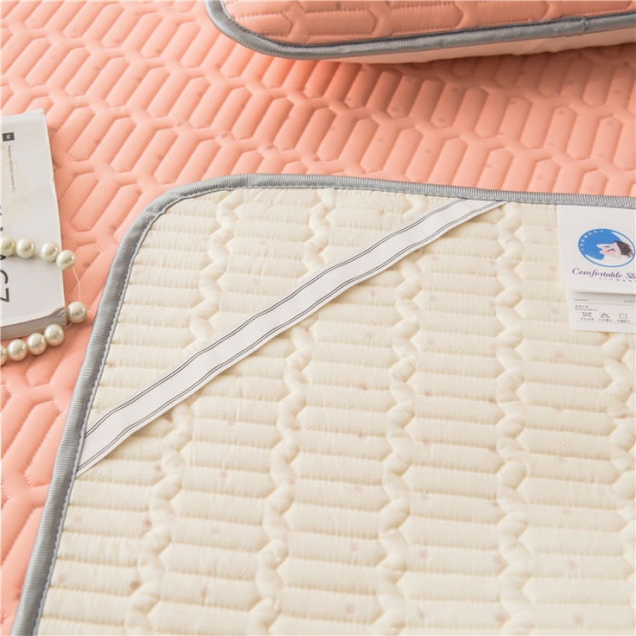 91家纺网 家纺一手货源 找家纺 威克凯丽 2021新款凉感丝纯色乳胶凉席 海纳橘粉