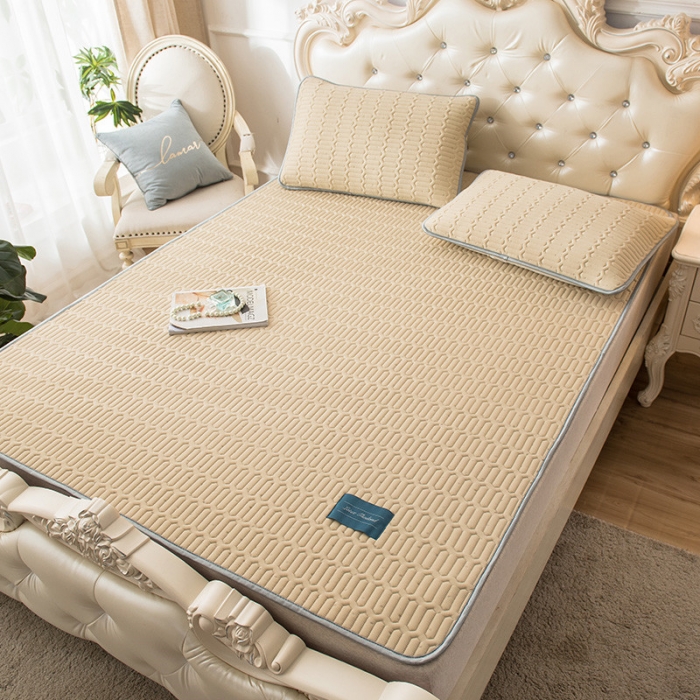 91家纺网 家纺一手货源 找家纺 威克凯丽 2021新款凉感丝纯色乳胶凉席 海纳米黄