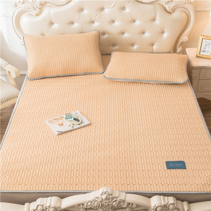 91家纺网 家纺一手货源 找家纺 威克凯丽 2021新款凉感丝纯色乳胶凉席 海纳浅黄