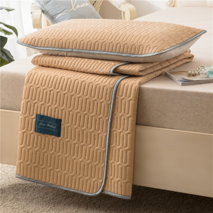 91家纺网 家纺一手货源 找家纺 威克凯丽 2021新款凉感丝纯色乳胶凉席 海纳浅黄