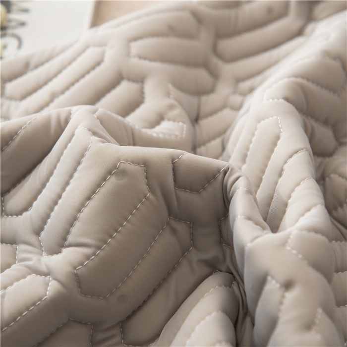 91家纺网 家纺一手货源 找家纺 威克凯丽 2021新款凉感丝纯色乳胶凉席 海纳浅灰