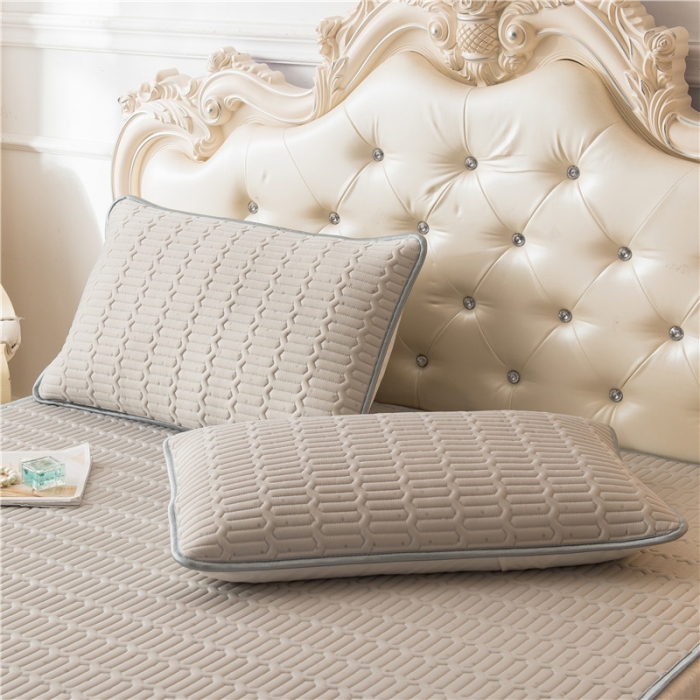 91家纺网 家纺一手货源 找家纺 威克凯丽 2021新款凉感丝纯色乳胶凉席 海纳浅灰