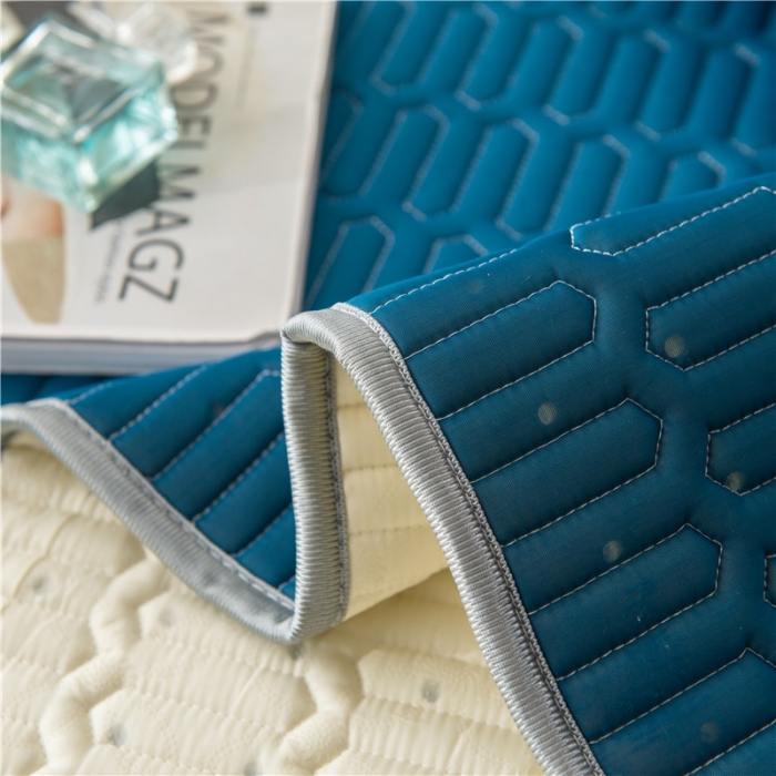 91家纺网 家纺一手货源 找家纺 威克凯丽 2021新款凉感丝纯色乳胶凉席 海纳青蓝