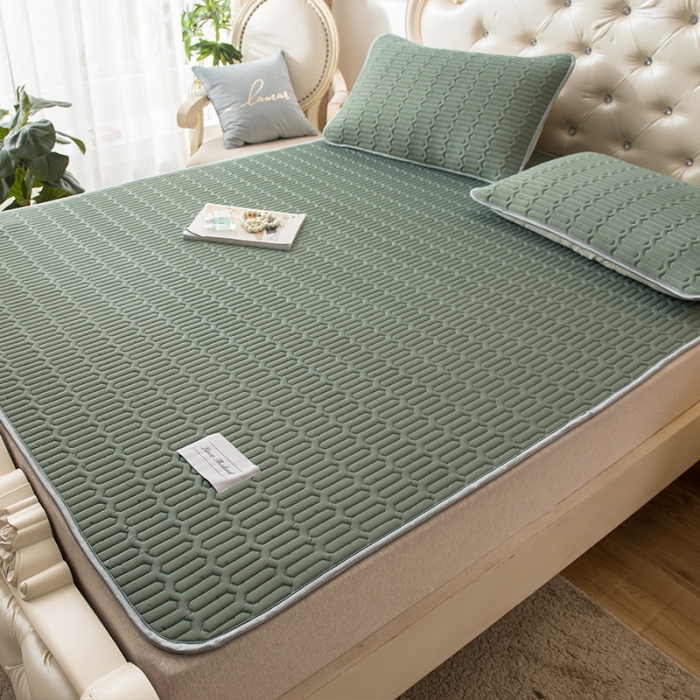 91家纺网 家纺一手货源 找家纺 威克凯丽 2021新款凉感丝纯色乳胶凉席 海纳竹绿