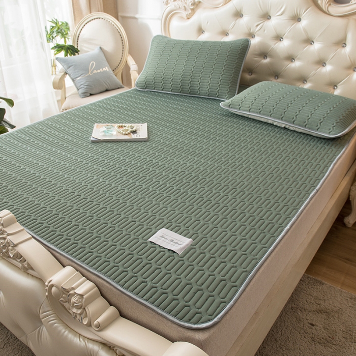 91家纺网 家纺一手货源 找家纺 威克凯丽 2021新款凉感丝纯色乳胶凉席 海纳竹绿