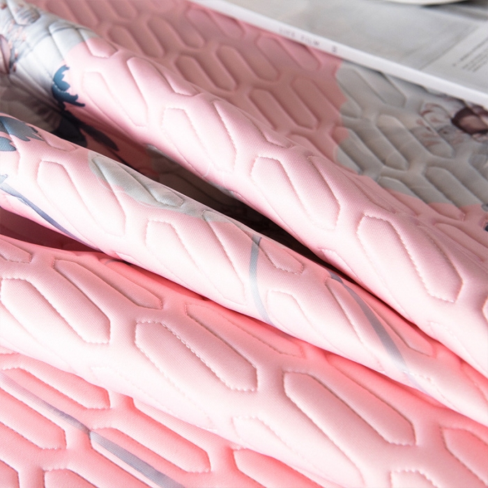 91家纺网 家纺一手货源 找家纺 威克凯丽 2021新款凉感丝印花乳胶凉席 白海棠-粉