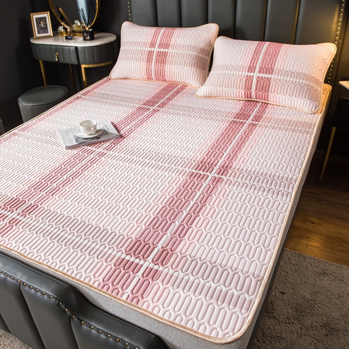 91家纺网 家纺一手货源 找家纺 威克凯丽 2021新款凉感丝印花乳胶凉席 粉大格