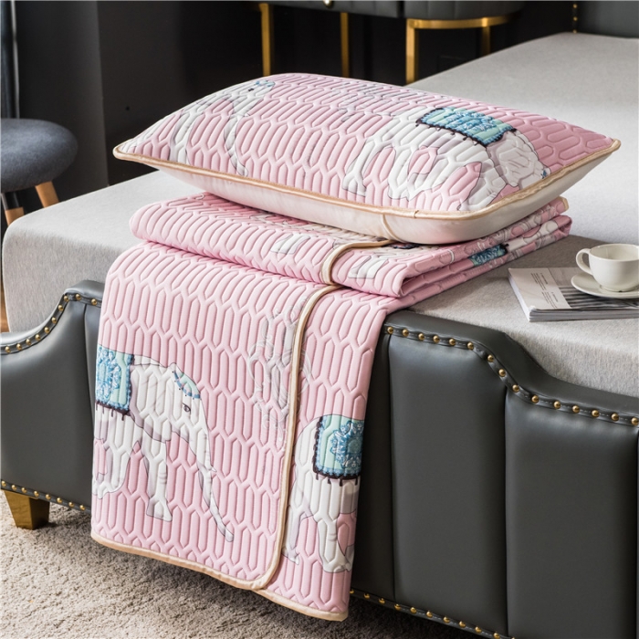 91家纺网 家纺一手货源 找家纺 威克凯丽 2021新款凉感丝印花乳胶凉席 吉象-粉