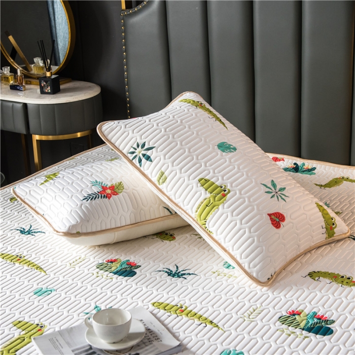 91家纺网 家纺一手货源 找家纺 威克凯丽 2021新款凉感丝印花乳胶凉席 绿恐龙