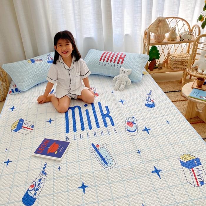 91家纺网 家纺一手货源 找家纺 萝莉家纺 数码印花水洗空调软席三件套（milk牛奶 ）