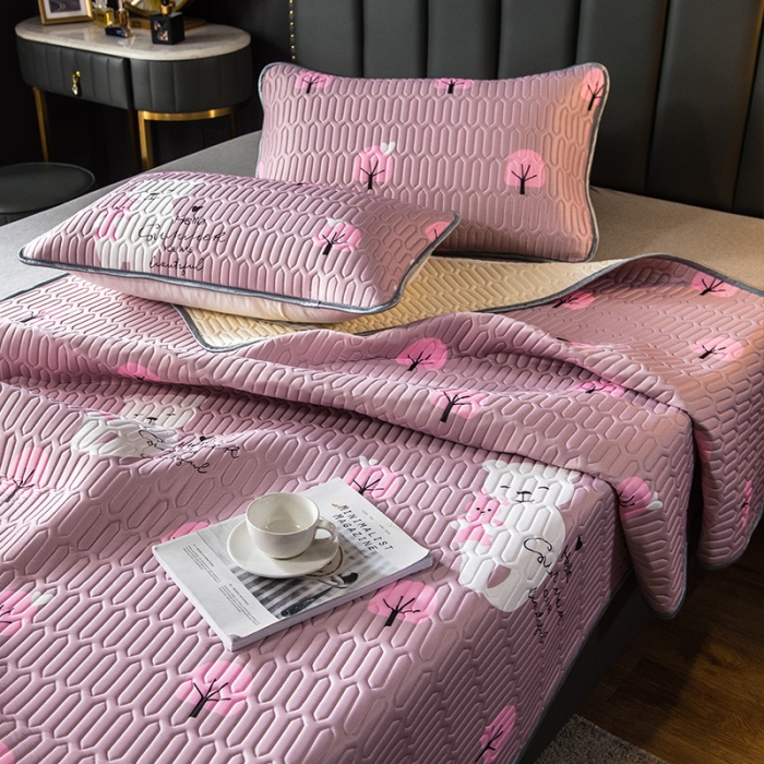 91家纺网 家纺一手货源 找家纺 威克凯丽 2021新款凉感丝印花乳胶凉席 微笑熊-粉